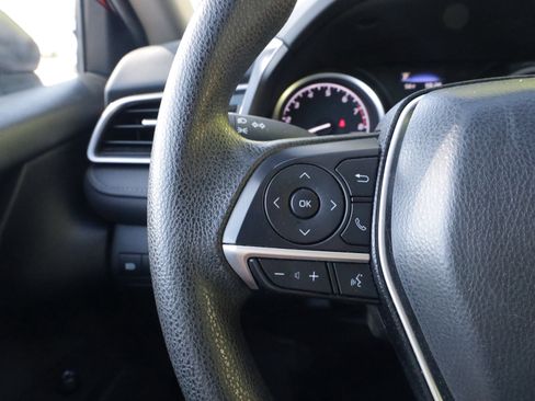 Used 2024 Toyota Camry LE image 12