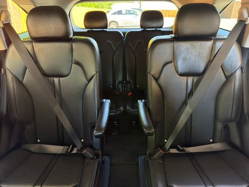 Used 2025 Kia Sorento SX image 29