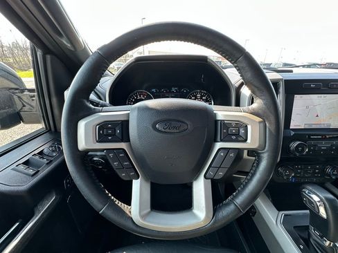 Used 2019 Ford F150 Lariat image 8