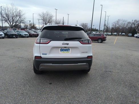 Used 2019 Jeep Cherokee Limited image 4