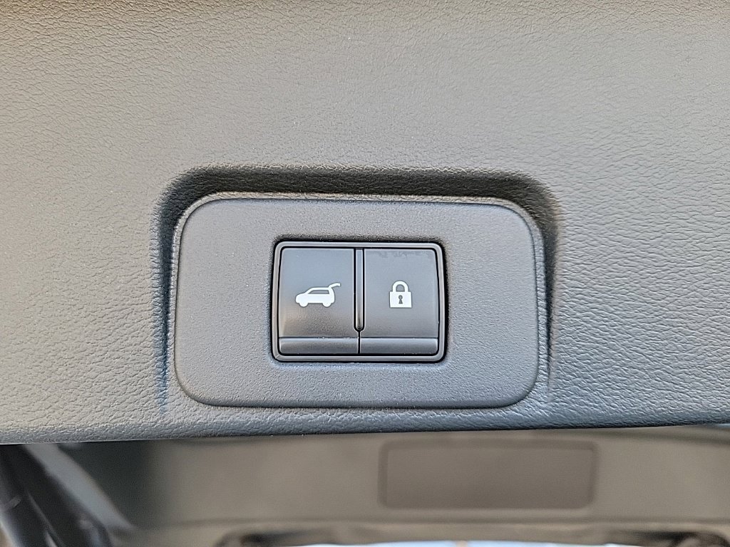 Used 2023 Nissan Rogue Platinum w/ Platinum Premium Package AWD/4WD image 19