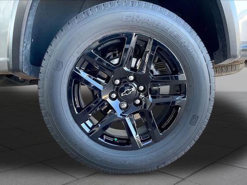 Used 2026 Chevrolet Colorado Trail Boss AWD/4WD image 12