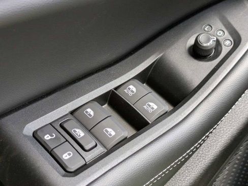 New 2026 Jeep Grand Cherokee L 2WD image 26