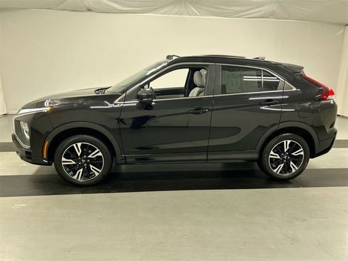 Used 2023 Mitsubishi Eclipse Cross SEL image 6