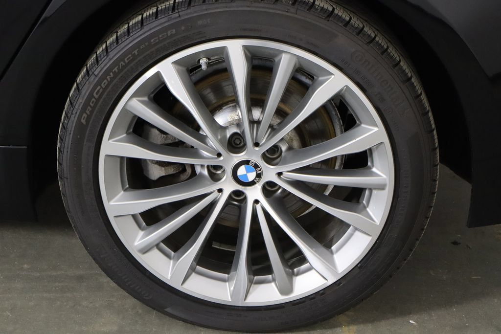 Used 2023 BMW 530i xDrive w/ Convenience Package AWD/4WD image 44