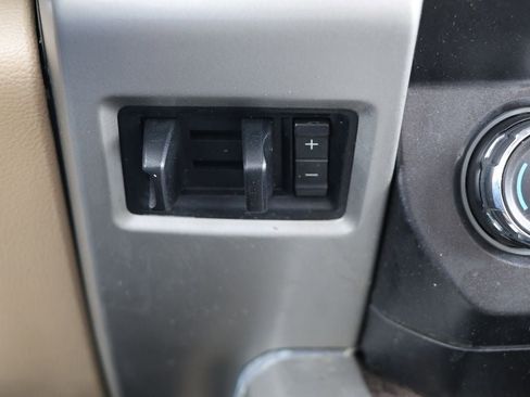 Used 2019 Ford F250 Lariat w/ Lariat Ultimate Package image 23