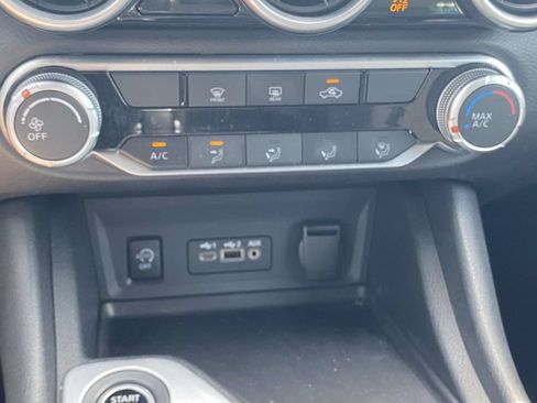 Used 2025 Nissan Sentra SV FWD image 26