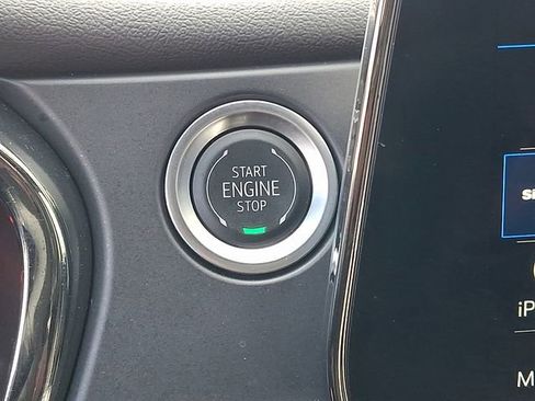 Used 2025 Chevrolet Blazer RS image 19