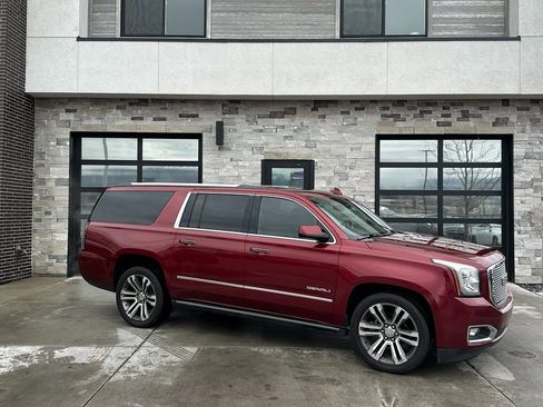 Used 2017 GMC Yukon XL Denali w/ Open Road Package image 1