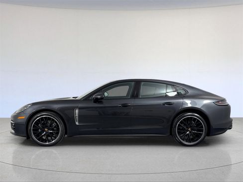 Used 2022 Porsche Panamera 4 Platinum Edition image 2