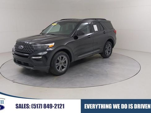 Certified 2024 Ford Explorer XLT w/ Equipment Group 202A AWD/4WD image 1