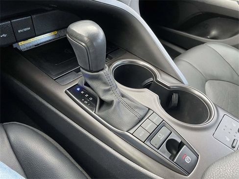 Used 2021 Toyota Camry XSE image 30