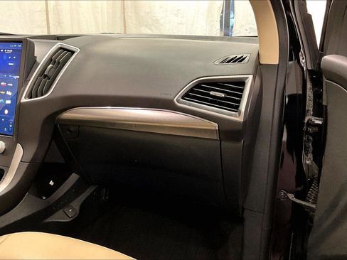 Certified 2022 Ford Edge SEL w/ Convenience Package image 15