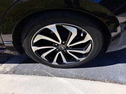 Used 2018 Acura ILX w/ Special Edition Package image 9