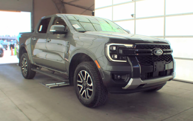 Used 2024 Ford Ranger Lariat AWD/4WD image 3