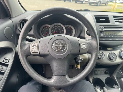 Used 2012 Toyota RAV4 4WD w/ Value Pkg image 22