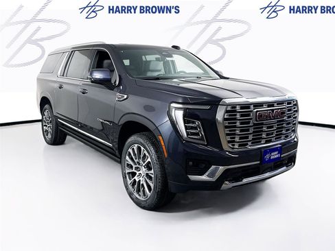 New 2026 GMC Yukon XL Denali w/ Denali Reserve Package AWD/4WD image 30