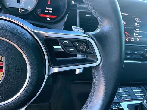 Used 2017 Porsche Macan S image 8
