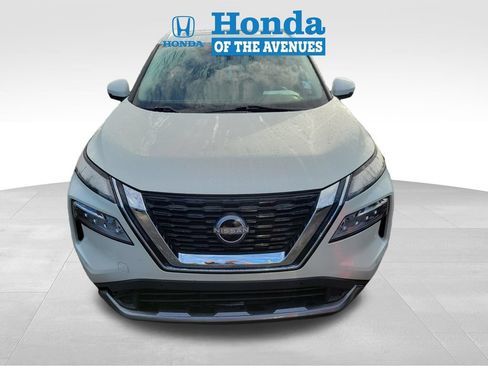 Used 2023 Nissan Rogue SL w/ SL Premium Package AWD/4WD image 2