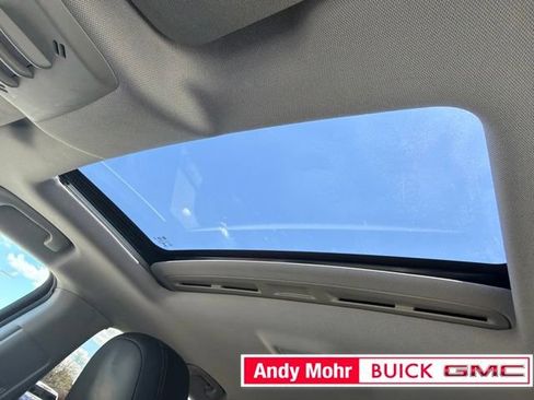 Used 2018 Chevrolet Trax LT w/ Sun & Sound Package FWD image 24