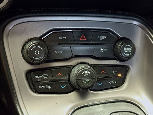 Used 2023 Dodge Challenger SXT RWD image 12