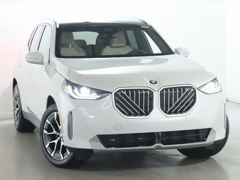 Used 2026 BMW X3 xDrive30i w/ Premium Package AWD/4WD image 2