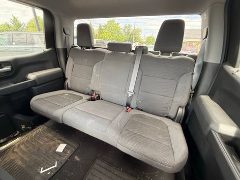 Used 2019 Chevrolet Silverado 1500 Custom Trail Boss w/ Custom Convenience Package AWD/4WD image 15