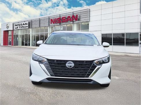 Certified 2024 Nissan Sentra SV FWD image 2