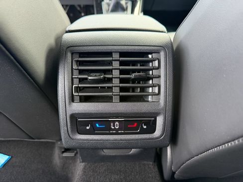 Used 2024 Volkswagen Golf R AWD/4WD image 25