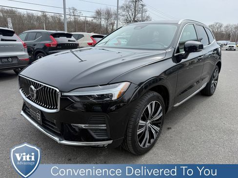 Used 2023 Volvo XC60 B5 Plus w/ Climate Package image 4