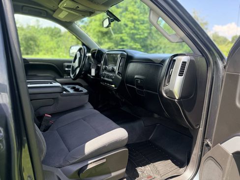 Used 2018 Chevrolet Silverado 1500 LT w/ Texas Edition AWD/4WD image 18