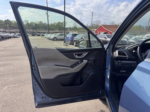 Used 2021 Subaru Forester Limited AWD/4WD image 13