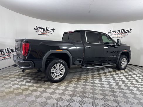 Used 2022 GMC Sierra 2500 Denali image 4