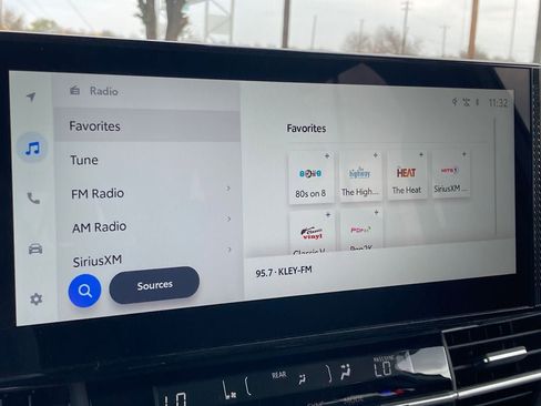 New 2026 Toyota Sienna XLE FWD image 22