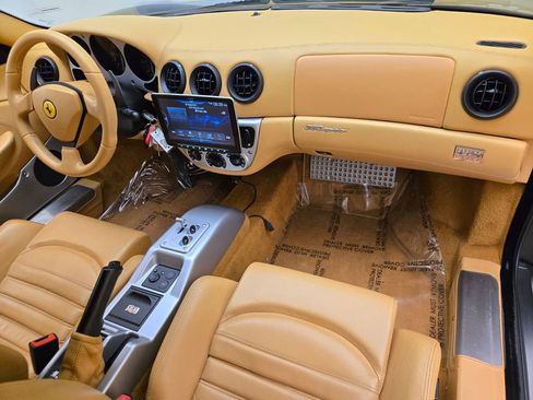 Used 2004 Ferrari 360 Spider image 23
