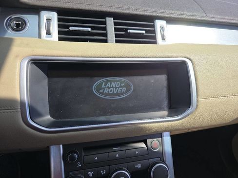 Used 2017 Land Rover Range Rover Evoque SE image 22