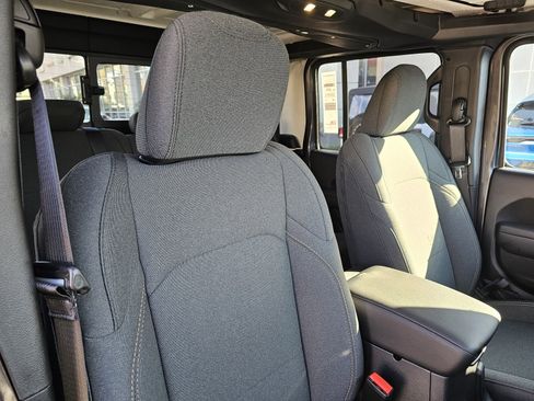 New 2026 Jeep Gladiator Sport image 27