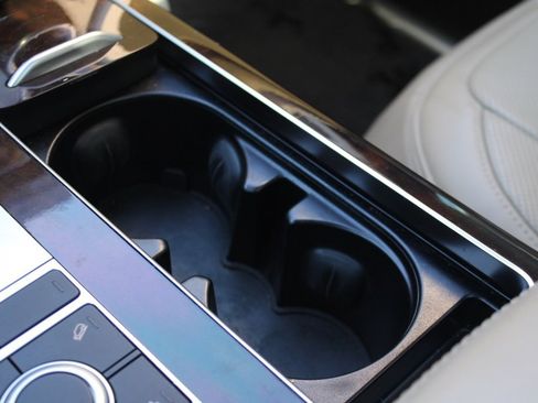 Used 2022 Land Rover Range Rover P525 Westminster Edition image 30