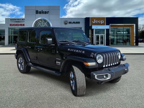 Used 2018 Jeep Wrangler Unlimited Sahara AWD/4WD image 1