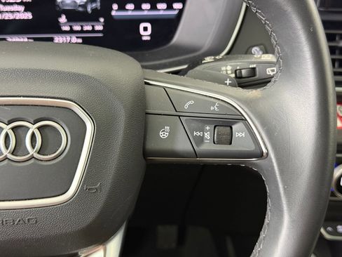 Used 2025 Audi Q5 2.0T Premium image 28