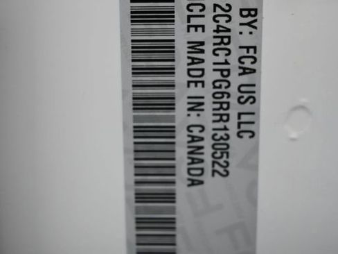 Used 2024 Chrysler Pacifica Pinnacle image 34