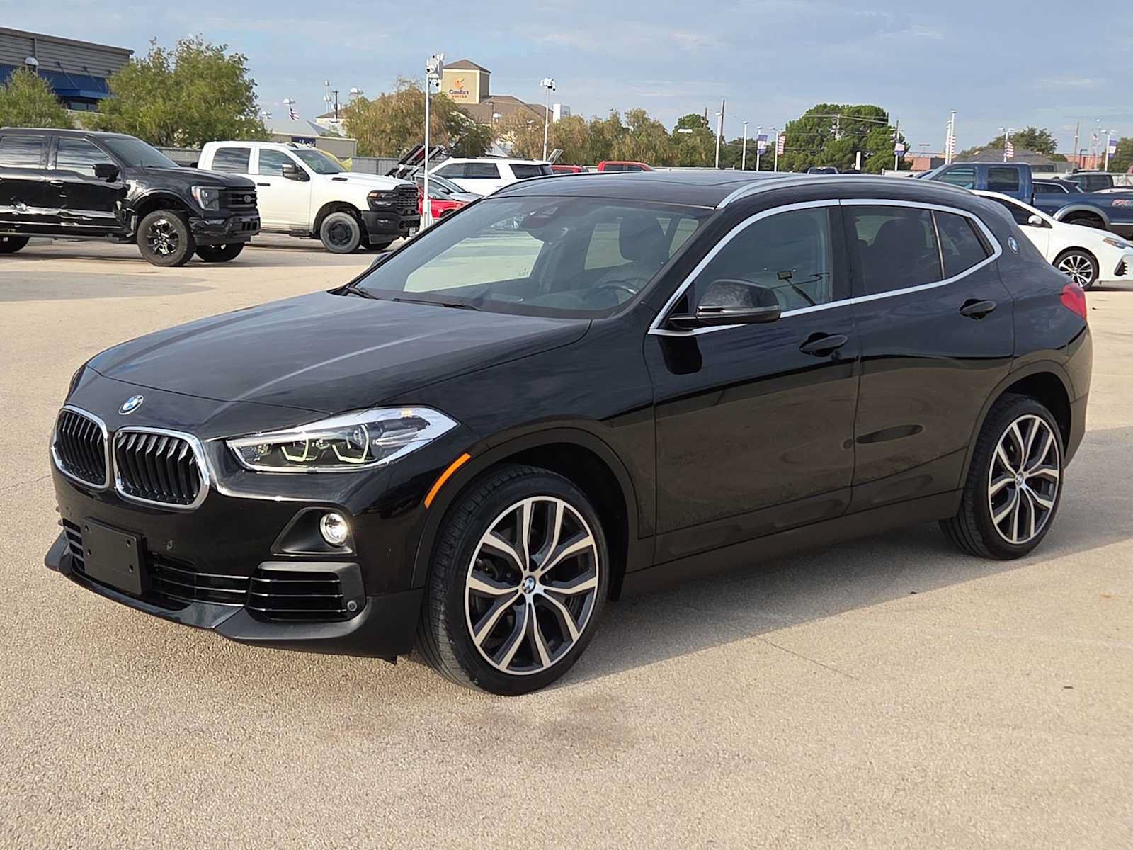 Used 2019 BMW X2 xDrive28i w/ Convenience Package AWD/4WD image 4