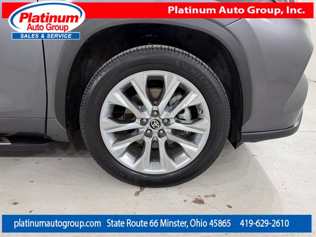 Used 2020 Toyota Highlander Limited FWD image 57