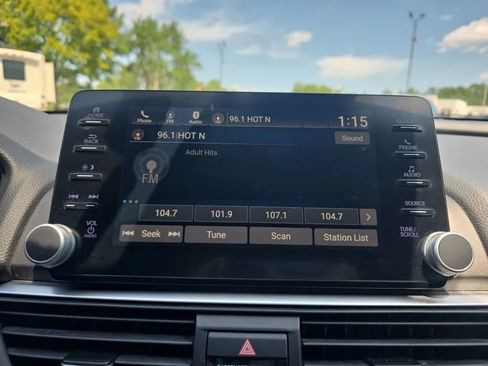 Used 2019 Honda Accord Sport image 28
