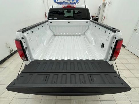New 2025 Chevrolet Colorado Z71 w/ Technology Package image 13