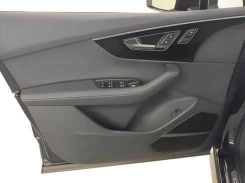 Used 2025 Audi Q7 3.0T Premium Plus w/ Premium Plus Package image 14