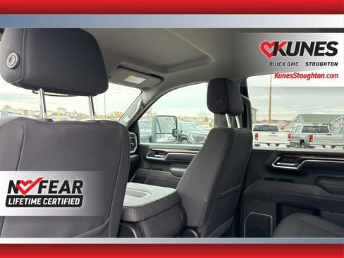 Used 2025 GMC Sierra 3500 SLE w/ SLE Convenience Package image 41