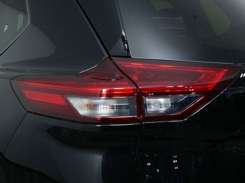 New 2026 Nissan Rogue Platinum image 13