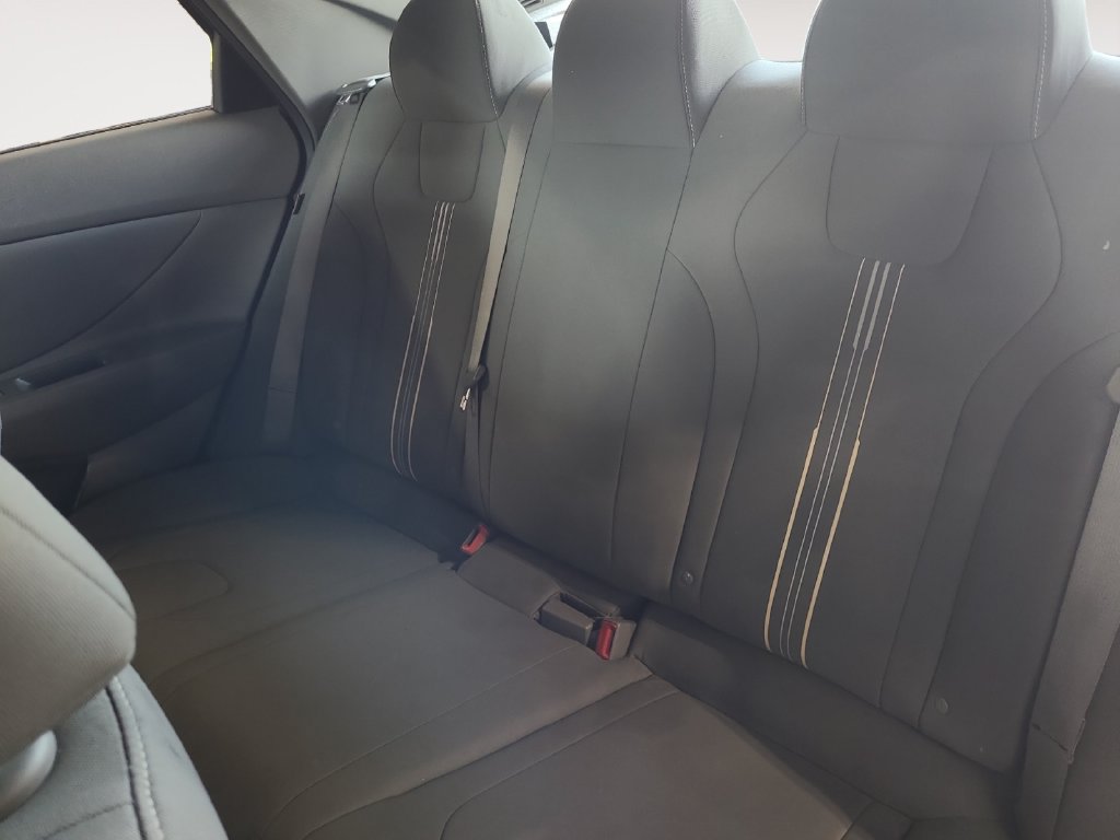 Used 2024 Hyundai Elantra SEL FWD image 13