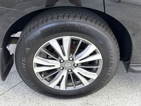 Used 2020 Nissan Pathfinder S image 43